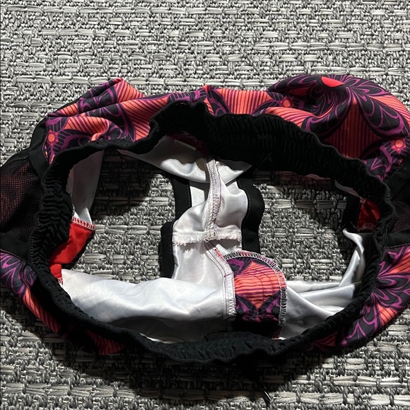 Pipeline | Floral Swim Shorts - Picture 6 of 9